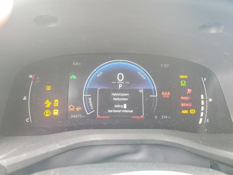 2025 TOYOTA CAMRY LE 9