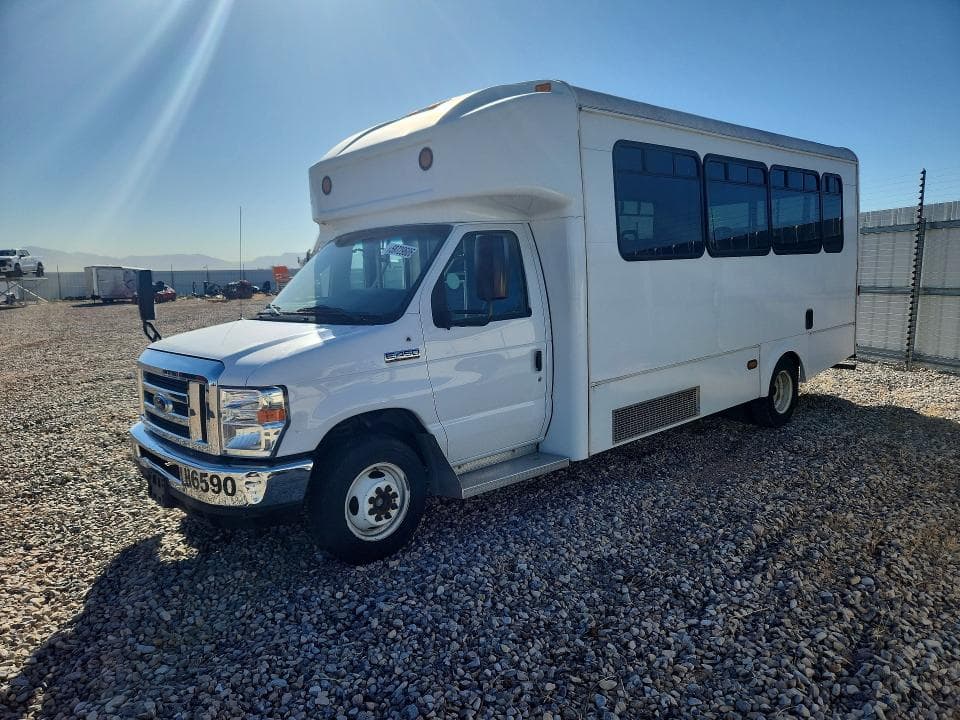 2017 FORD ECONOLINE E450 SUPER DUTY CUTAWAY VAN E450 SUPER DUTY CUTAWAY VAN - 1