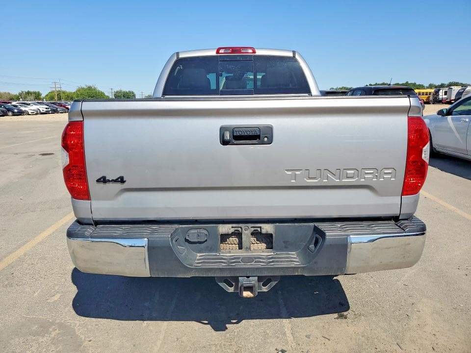 2018 TOYOTA TUNDRA SR5 SR5 6