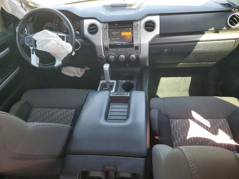 2018 TOYOTA TUNDRA SR5 SR5 8