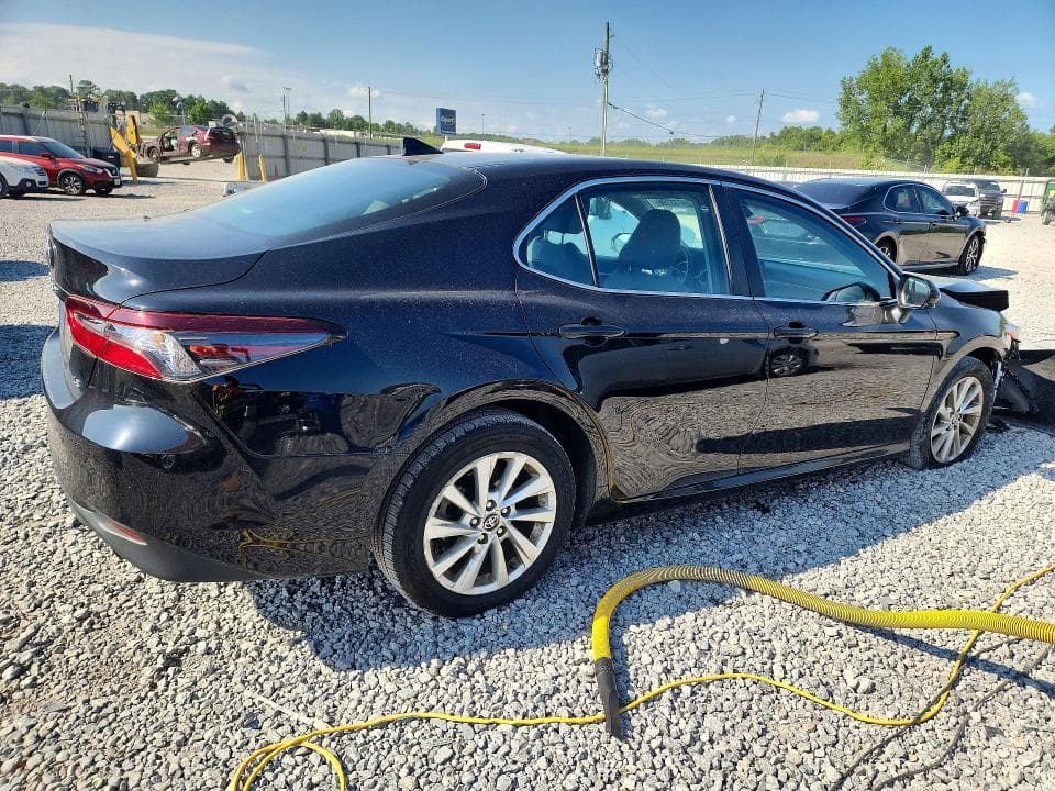 2023 TOYOTA CAMRY LE 3