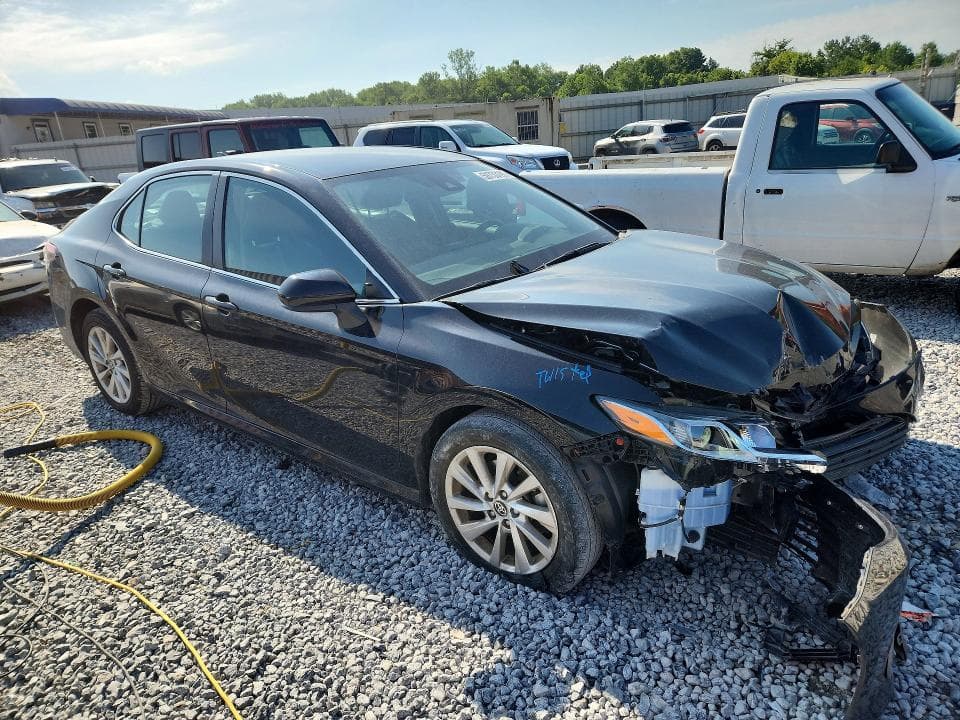 2023 TOYOTA CAMRY LE 4