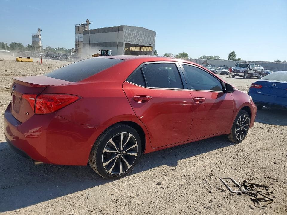 2017 TOYOTA COROLLA SE 3