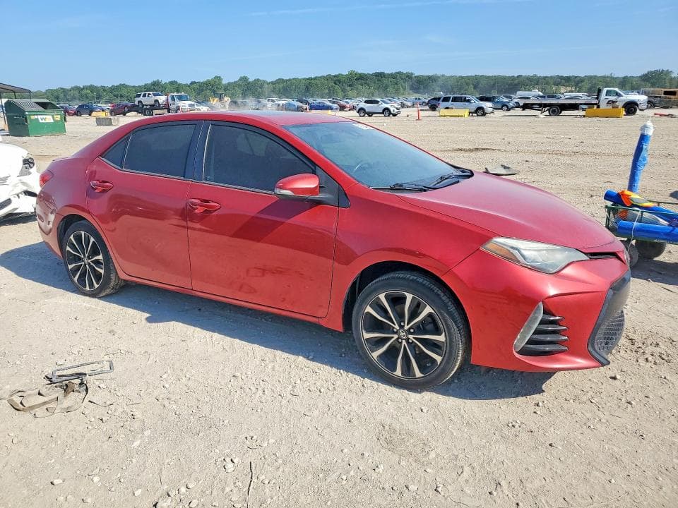 2017 TOYOTA COROLLA SE 4