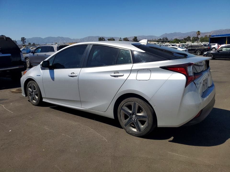 2022 TOYOTA PRIUS XLE 2