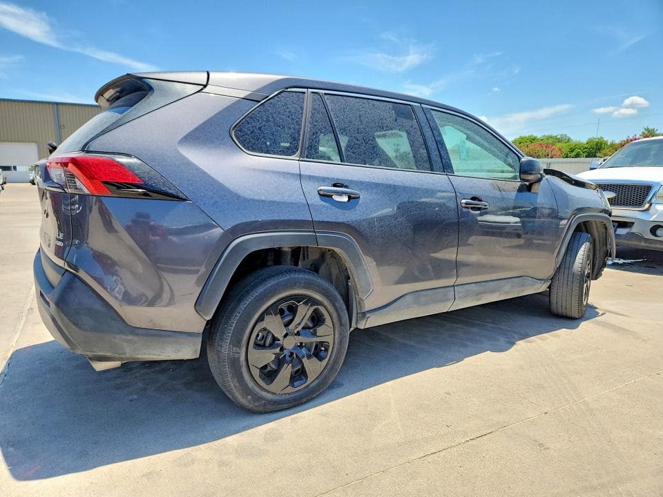 2024 TOYOTA RAV4 LE LE 3