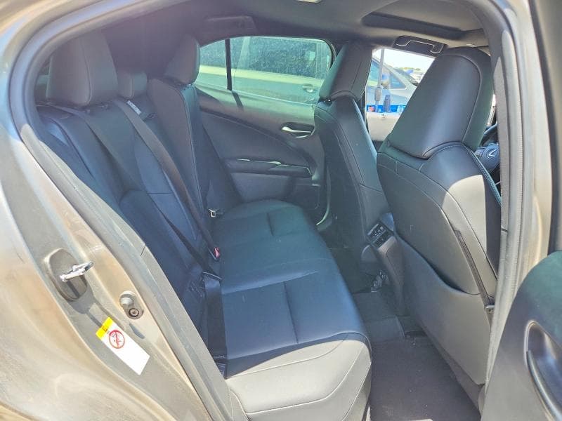 2019 LEXUS UX 200 11