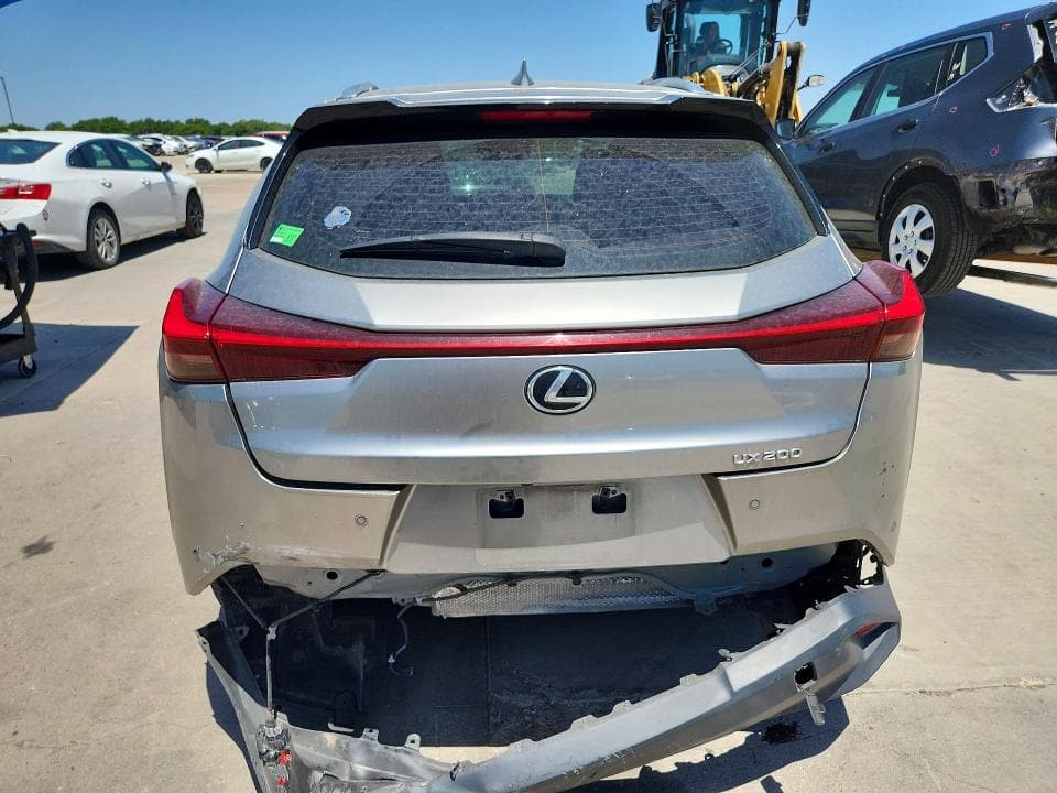 2019 LEXUS UX 200 6