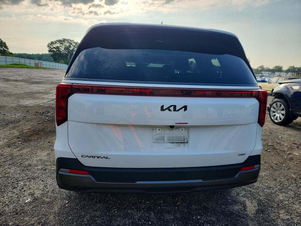 2025 KIA CARNIVAL HYBRID SX 6