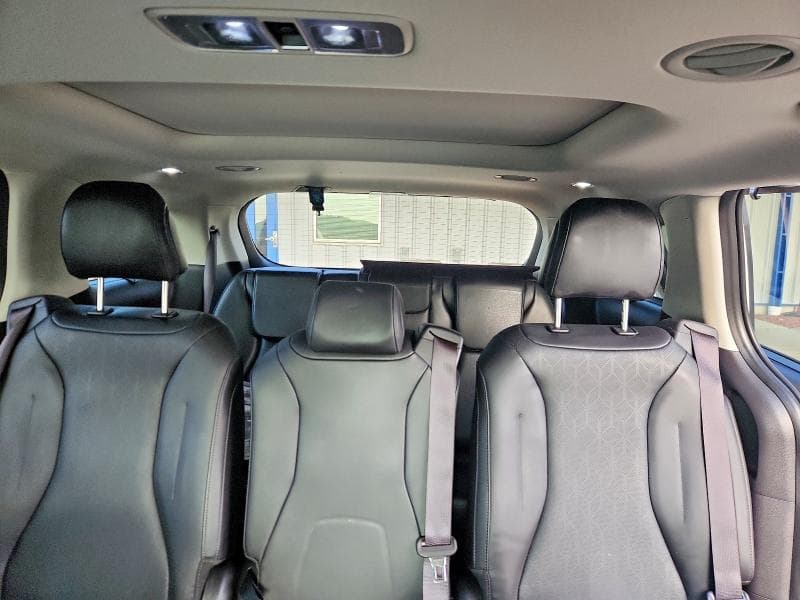 2025 KIA CARNIVAL HYBRID SX 10
