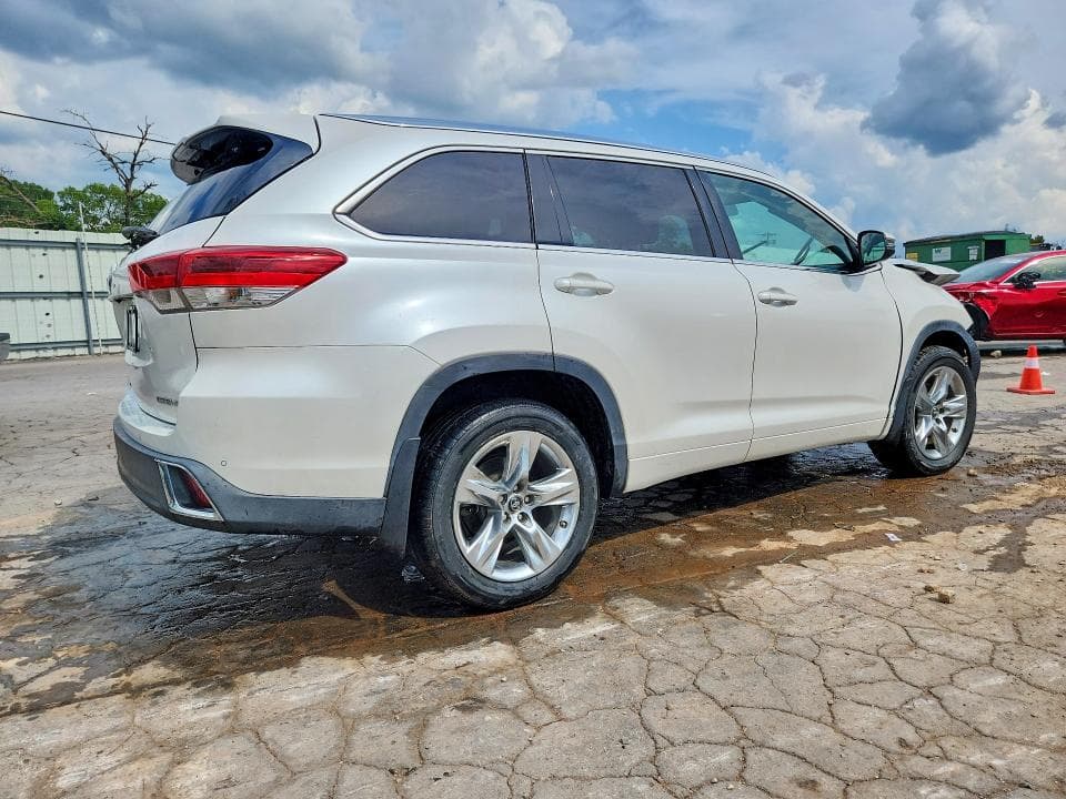 2019 TOYOTA HIGHLANDER LIMITED 3