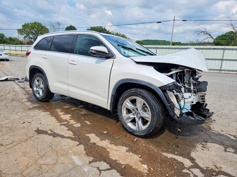2019 TOYOTA HIGHLANDER LIMITED 4