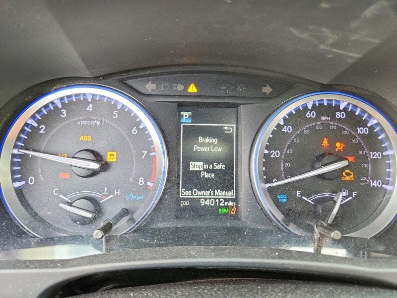 2019 TOYOTA HIGHLANDER LIMITED 9