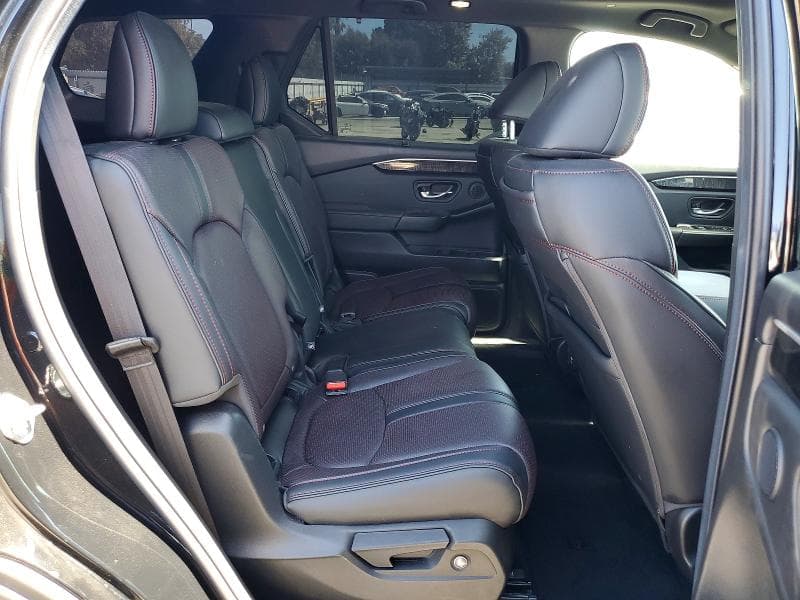 2025 HONDA PILOT BLACK 11