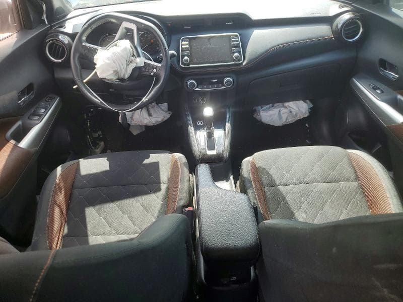 2020 NISSAN KICKS SR 8