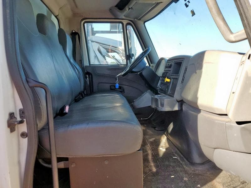 2018 INTERNATIONAL 4000 4300 4300 5