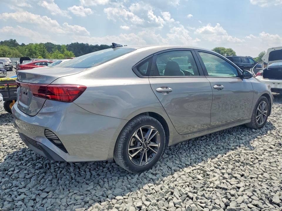 2024 KIA FORTE LXS 3
