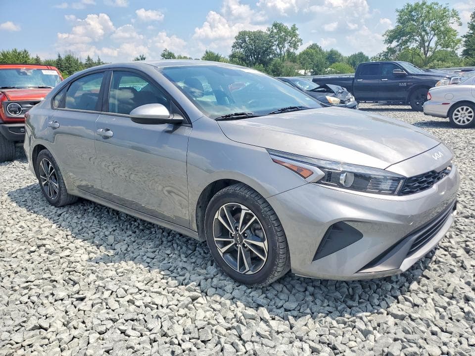 2024 KIA FORTE LXS 4