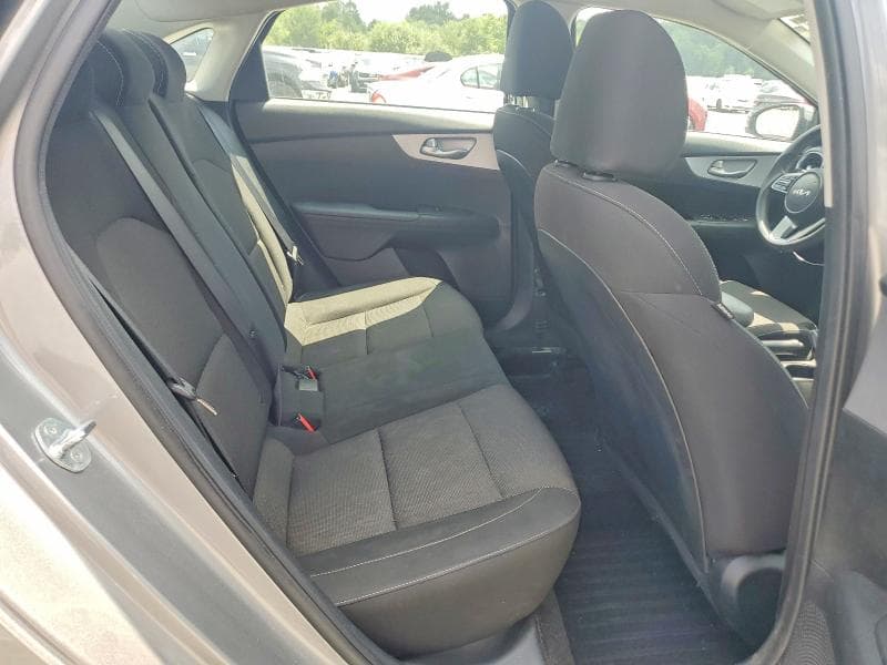 2024 KIA FORTE LXS 10