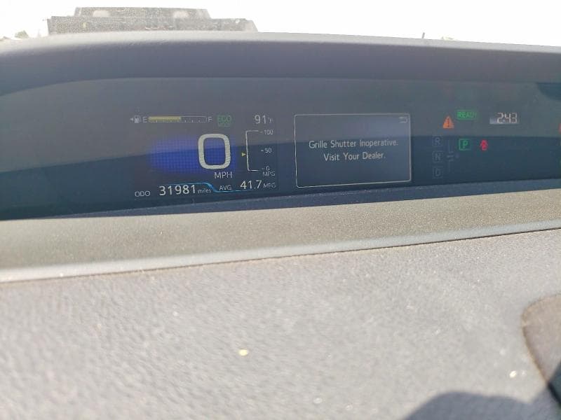 2019 TOYOTA PRIUS XLE AWD-E 9