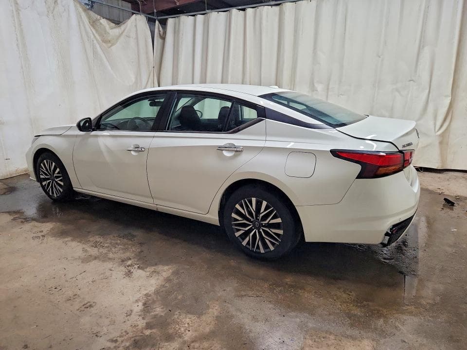 2025 NISSAN ALTIMA SV 2