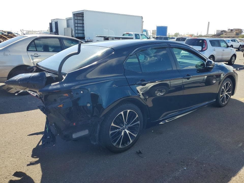 2018 TOYOTA CAMRY L 3