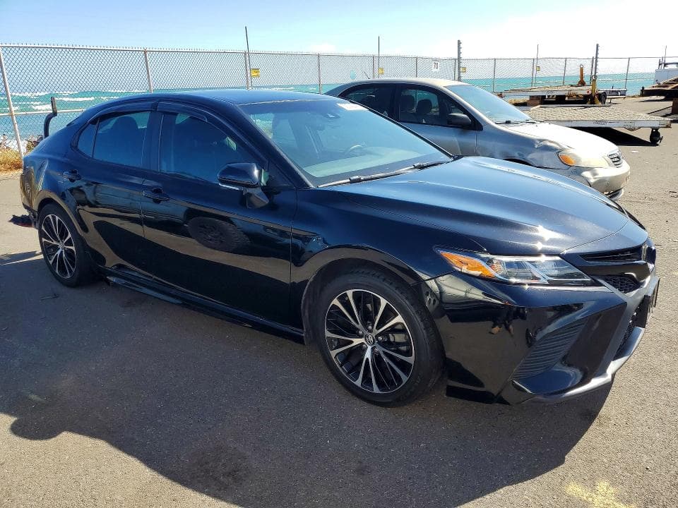 2018 TOYOTA CAMRY L 4