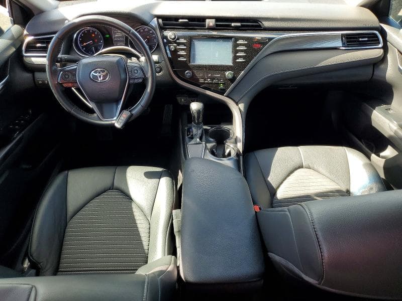 2018 TOYOTA CAMRY L 8
