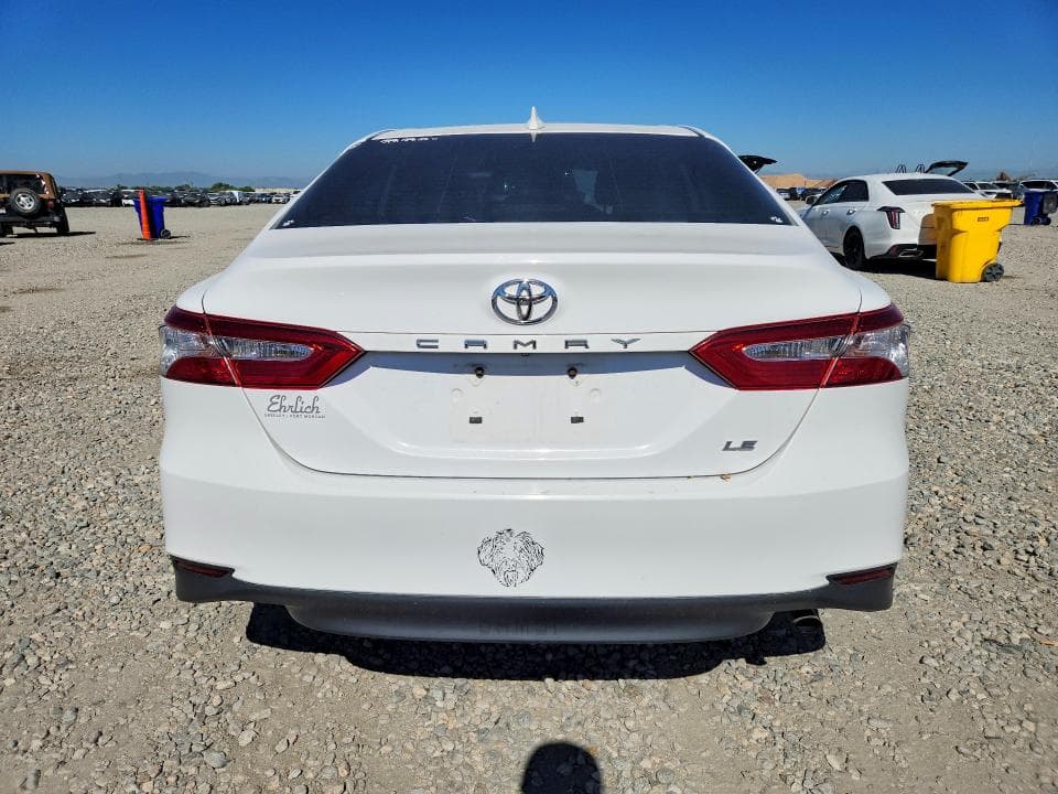 2019 TOYOTA CAMRY LE 6