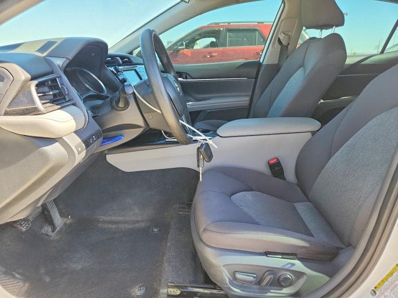 2019 TOYOTA CAMRY LE 7