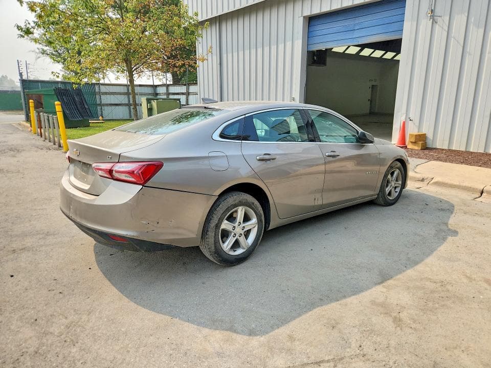 2022 CHEVROLET MALIBU LT 3