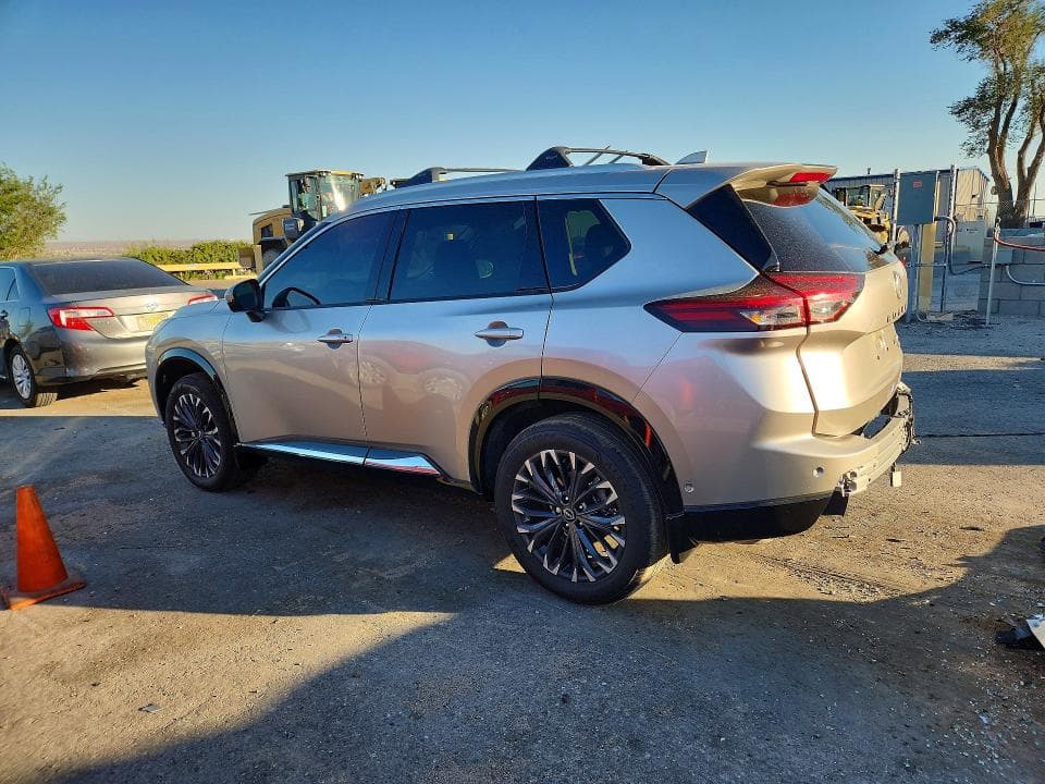 2026 NISSAN ROGUE PLATINUM 2