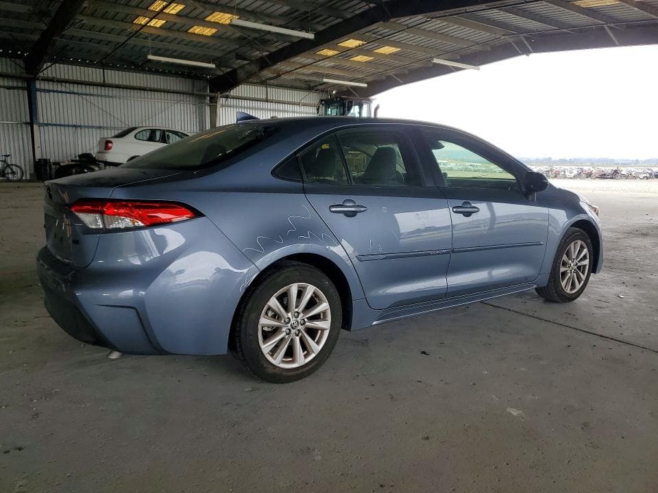 2023 TOYOTA COROLLA LE 3