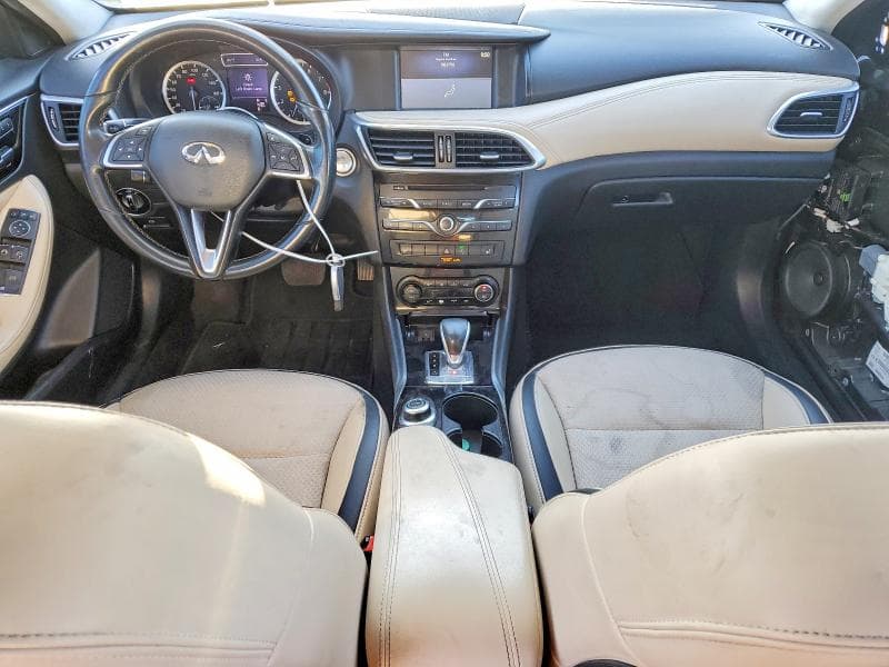 2019 INFINITI QX30 LUXE 8