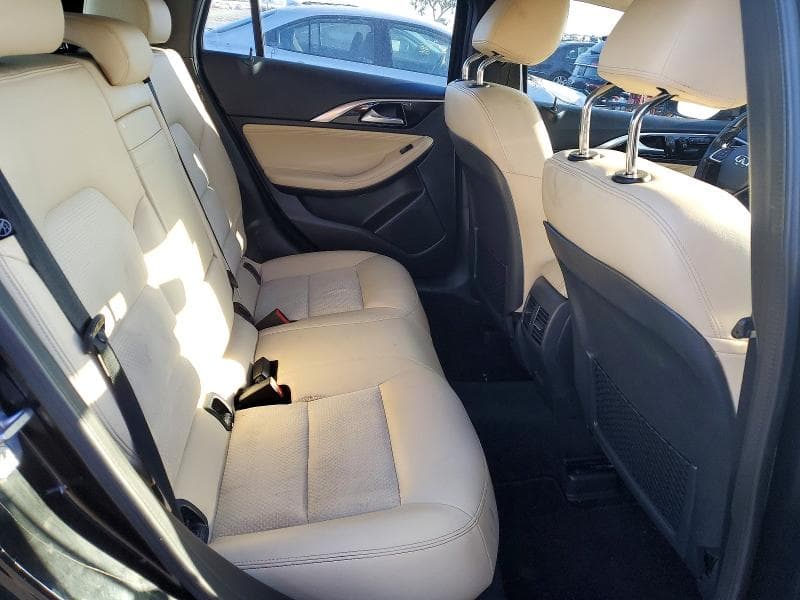 2019 INFINITI QX30 LUXE 10