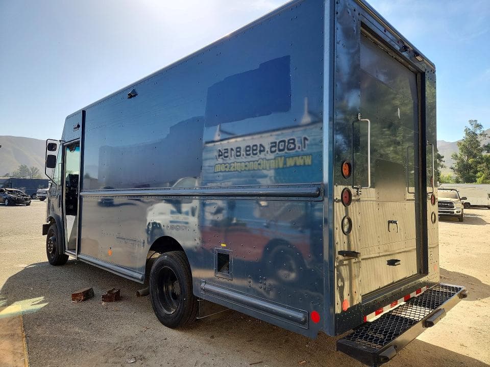 2021 FORD F59 DELIVERY TRUCK 2