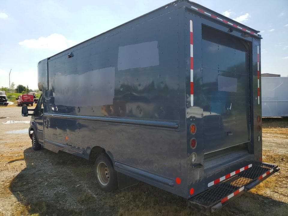2021 FORD TRANSIT DELIVERY TRUCK 2