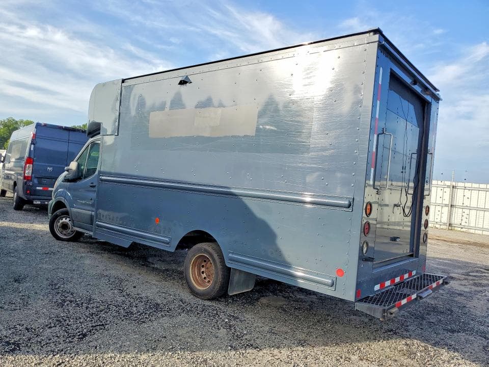 2021 FORD TRANSIT DELIVERY TRUCK 2