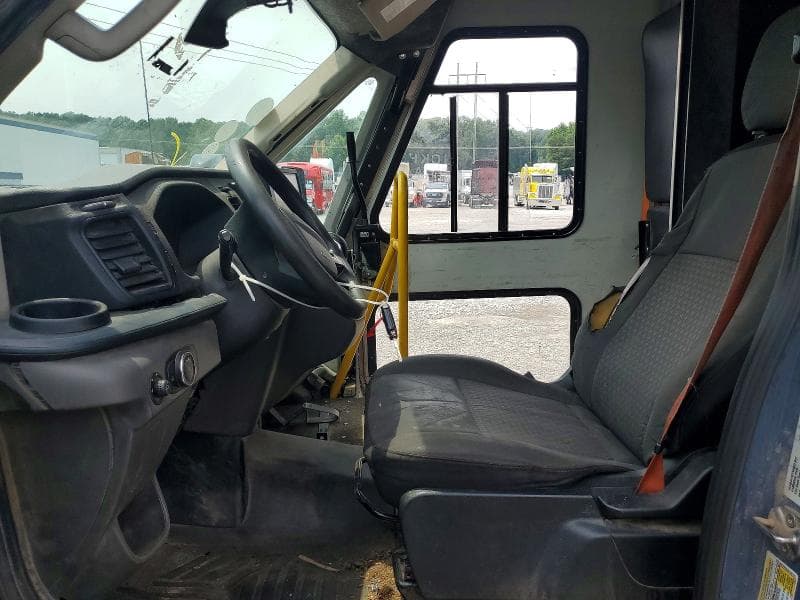 2021 FORD TRANSIT DELIVERY TRUCK 7