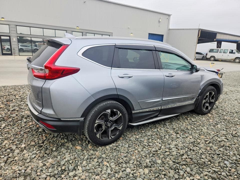 2018 HONDA CR-V TOURING 3