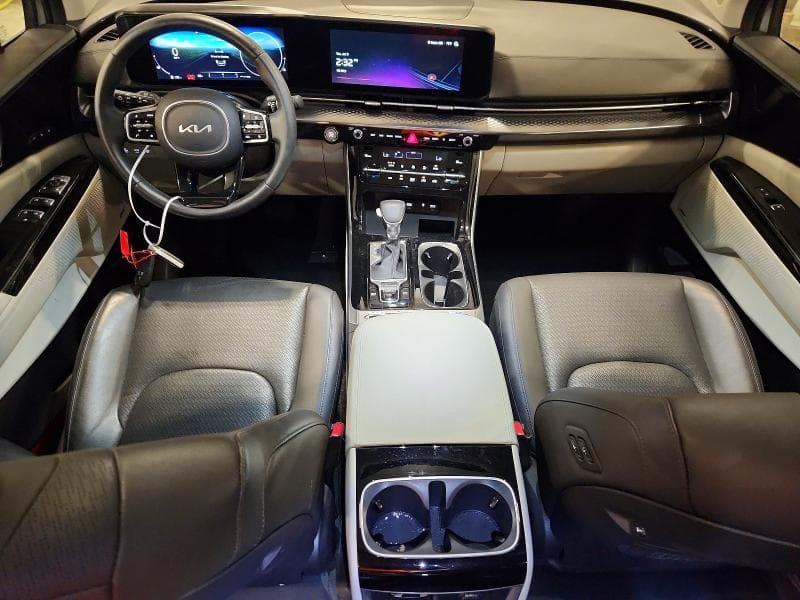 2024 KIA CARNIVAL SX PRESTIGE 8