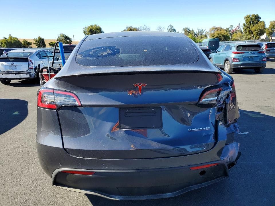 2021 TESLA MODEL Y 6