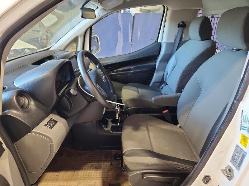 2021 NISSAN NV200 SV 8