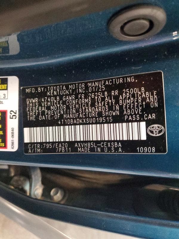 2025 TOYOTA CAMRY SE 12