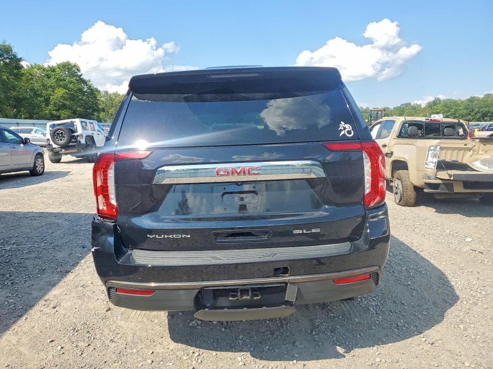 2021 GMC YUKON SLE 6