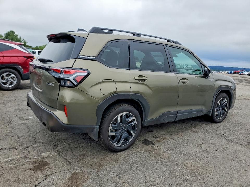 2025 SUBARU FORESTER PREMIUM 3