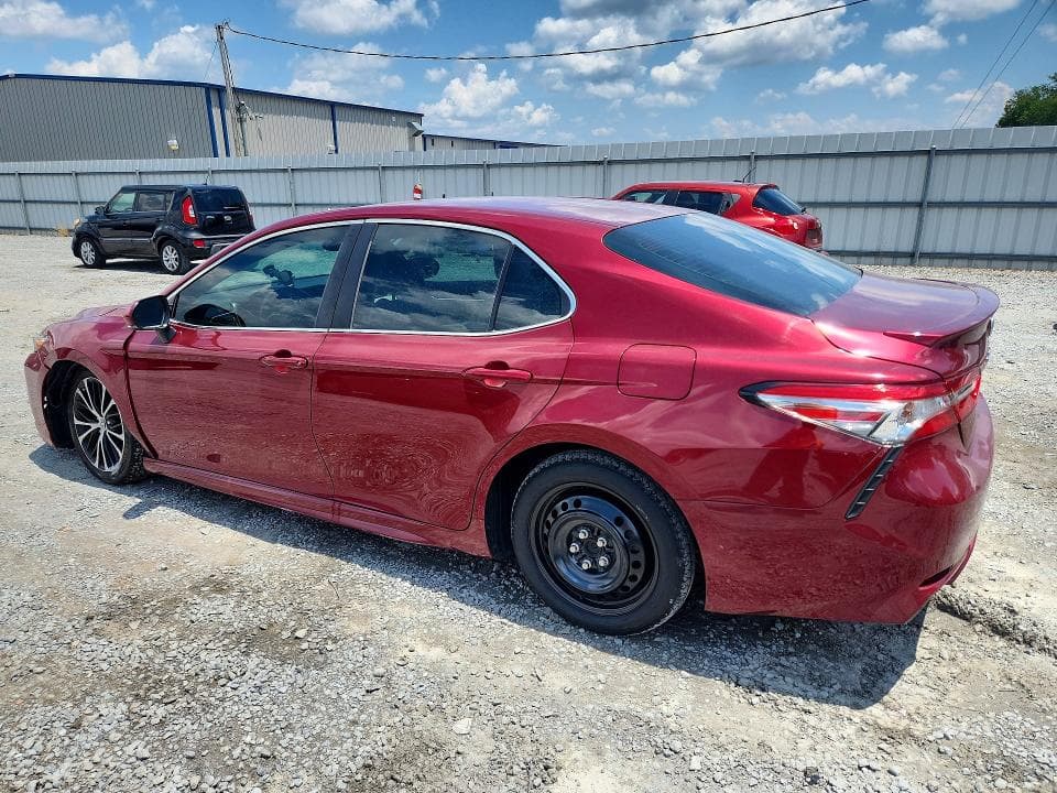 2018 TOYOTA CAMRY SE SE 2