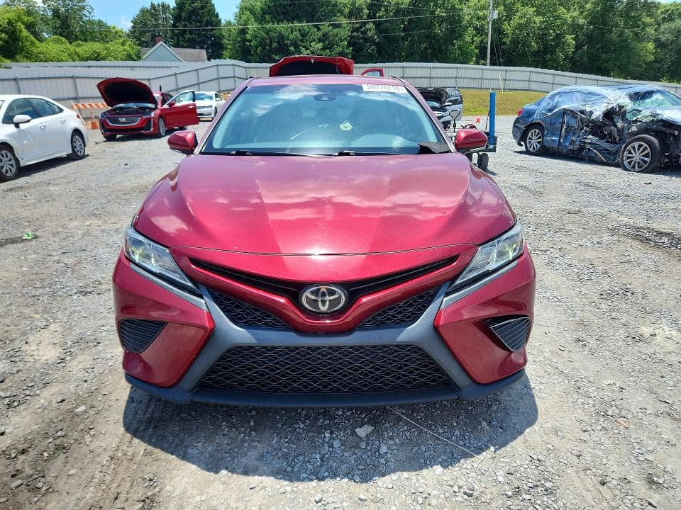 2018 TOYOTA CAMRY SE SE 5