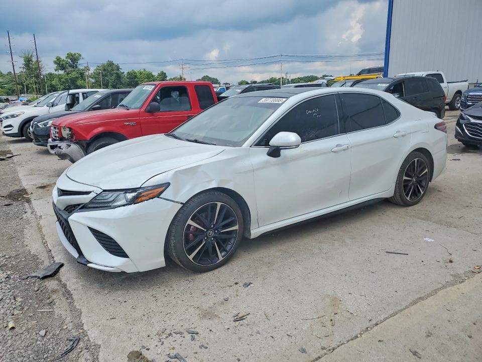 2019 TOYOTA CAMRY - 1