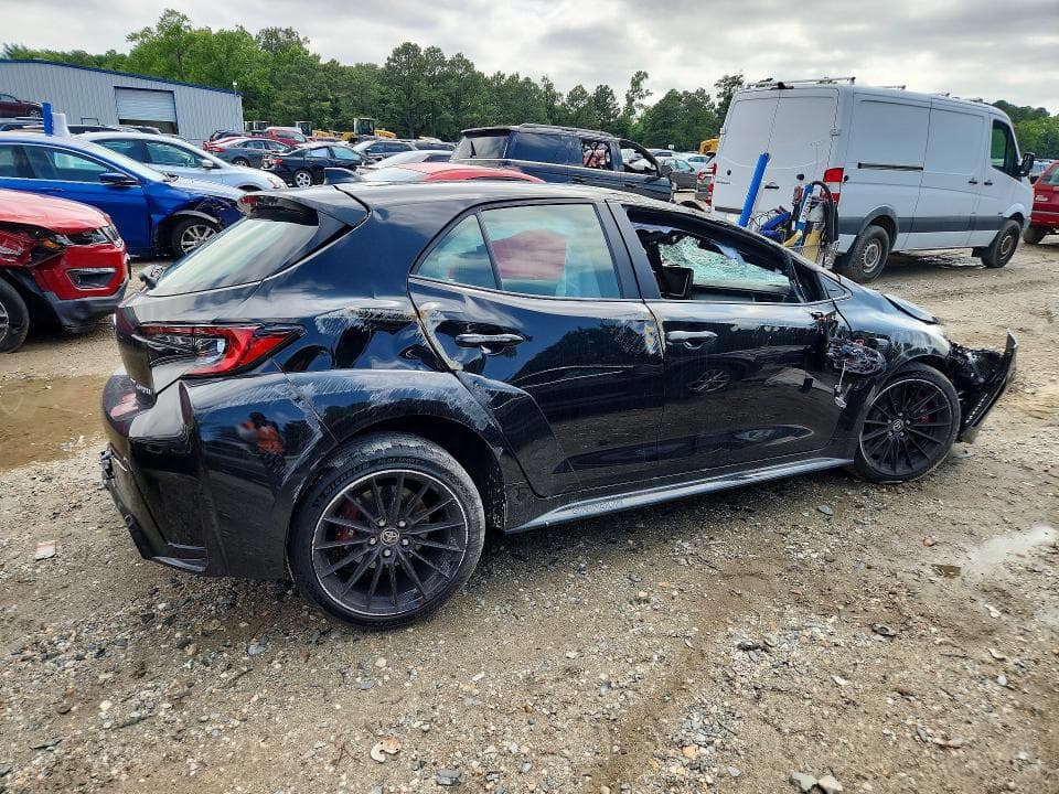 2026 TOYOTA GR COROLLA BASE 3